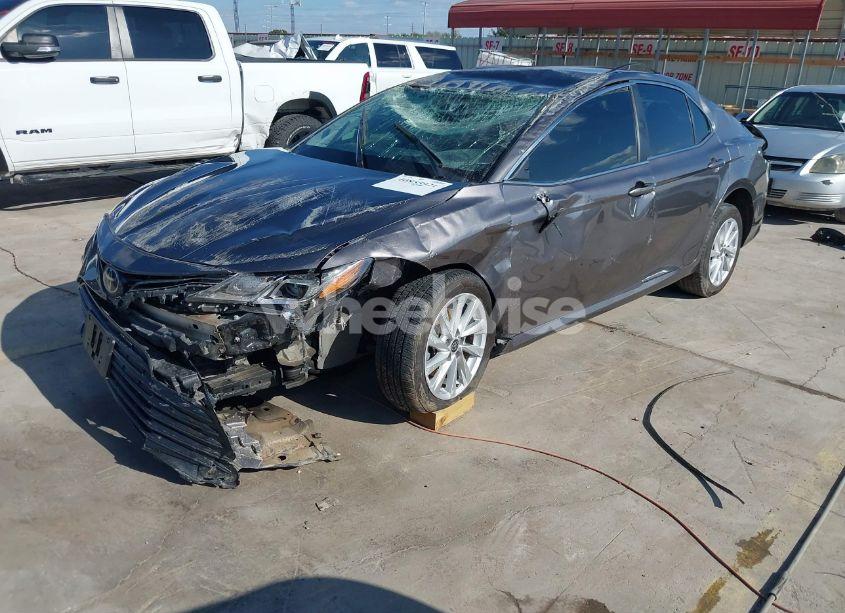 Photo 2 of 2023 Toyota Camry LE (VIN 4T1C11AK2PU128352)