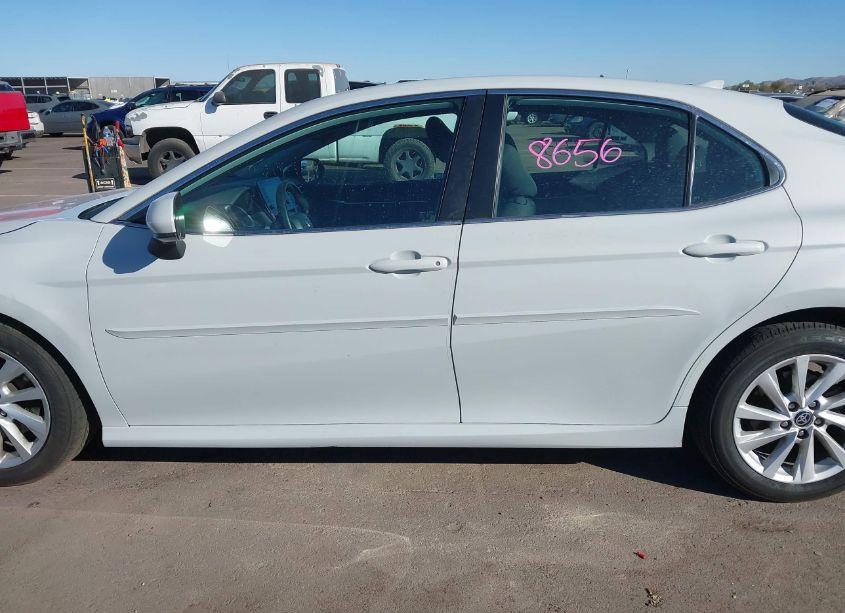 Photo 14 of 2023 Toyota Camry LE (VIN 4T1C11AK2PU182833)