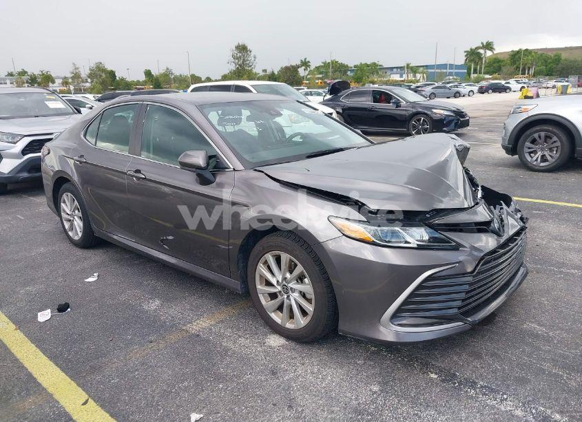 2023 Toyota Camry LE (VIN 4T1C11AK2PU183948) main photo
