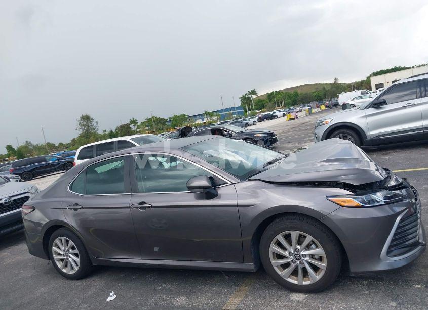 Photo 13 of 2023 Toyota Camry LE (VIN 4T1C11AK2PU183948)