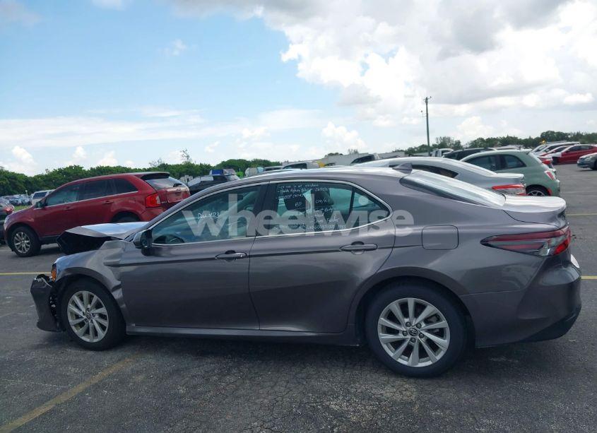 Photo 14 of 2023 Toyota Camry LE (VIN 4T1C11AK2PU183948)