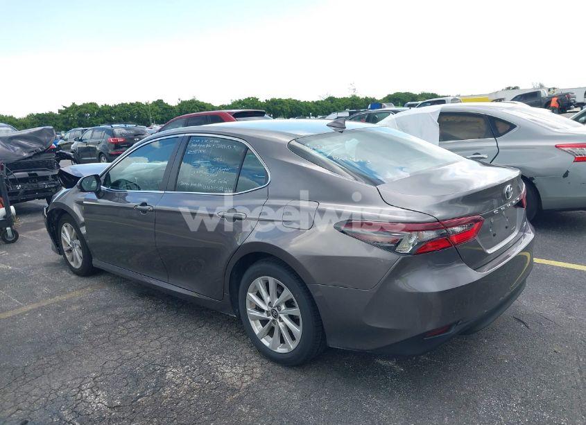 Photo 3 of 2023 Toyota Camry LE (VIN 4T1C11AK2PU183948)