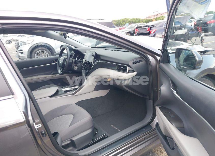 Photo 5 of 2023 Toyota Camry LE (VIN 4T1C11AK2PU183948)