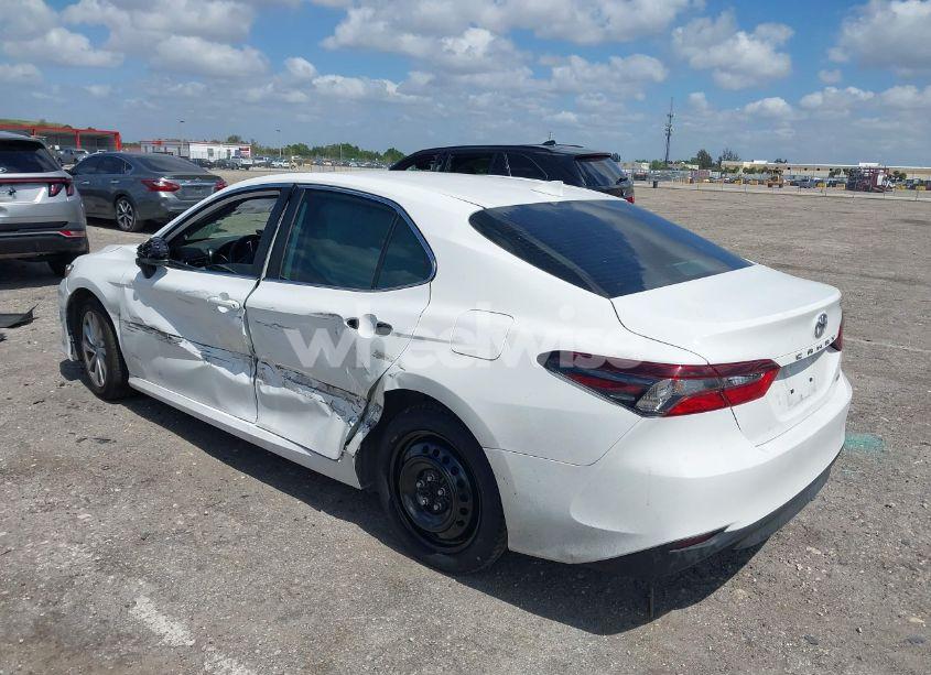 Photo 3 of 2023 Toyota Camry LE (VIN 4T1C11AK2PU185800)