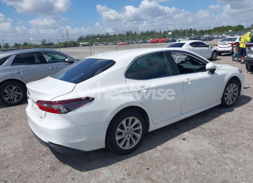 Photo 4 of 2023 Toyota Camry LE (VIN 4T1C11AK2PU185800)