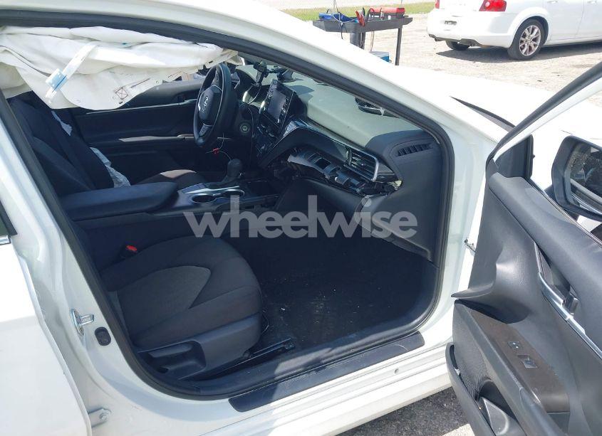 Photo 5 of 2023 Toyota Camry LE (VIN 4T1C11AK2PU185800)