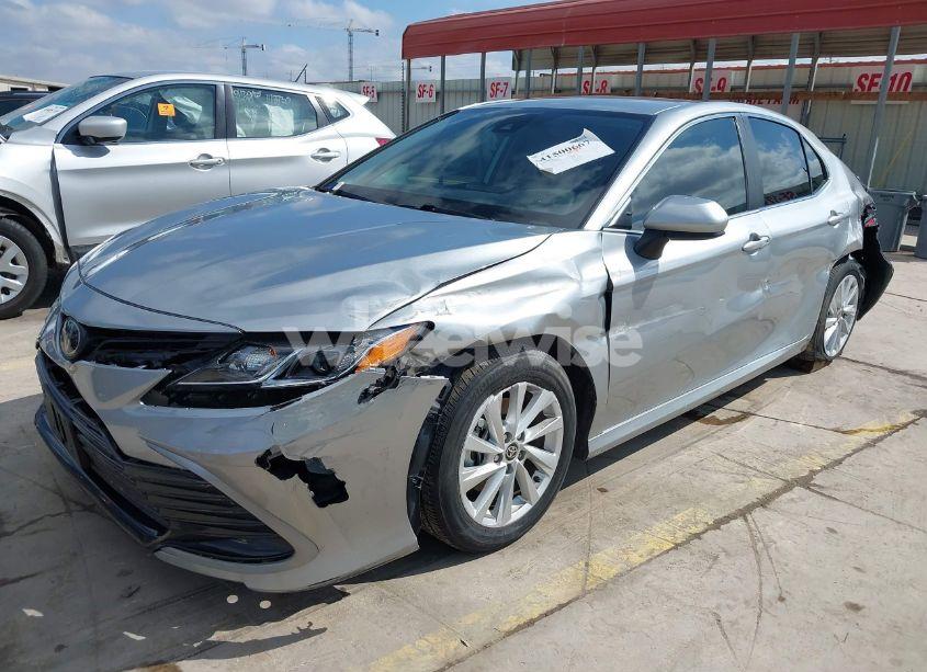 Photo 2 of 2023 Toyota Camry LE (VIN 4T1C11AK2PU740955)