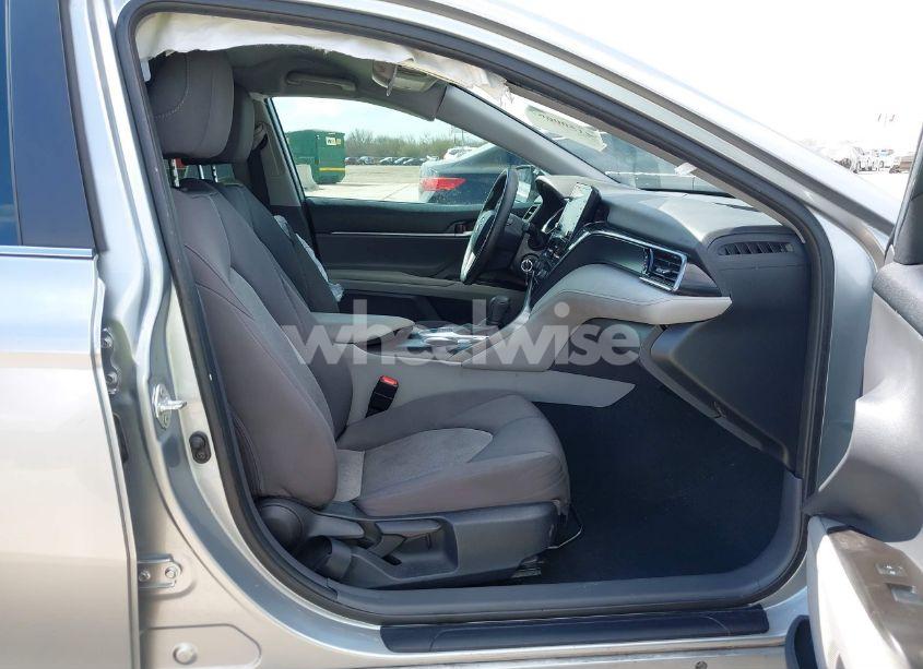 Photo 5 of 2023 Toyota Camry LE (VIN 4T1C11AK2PU740955)