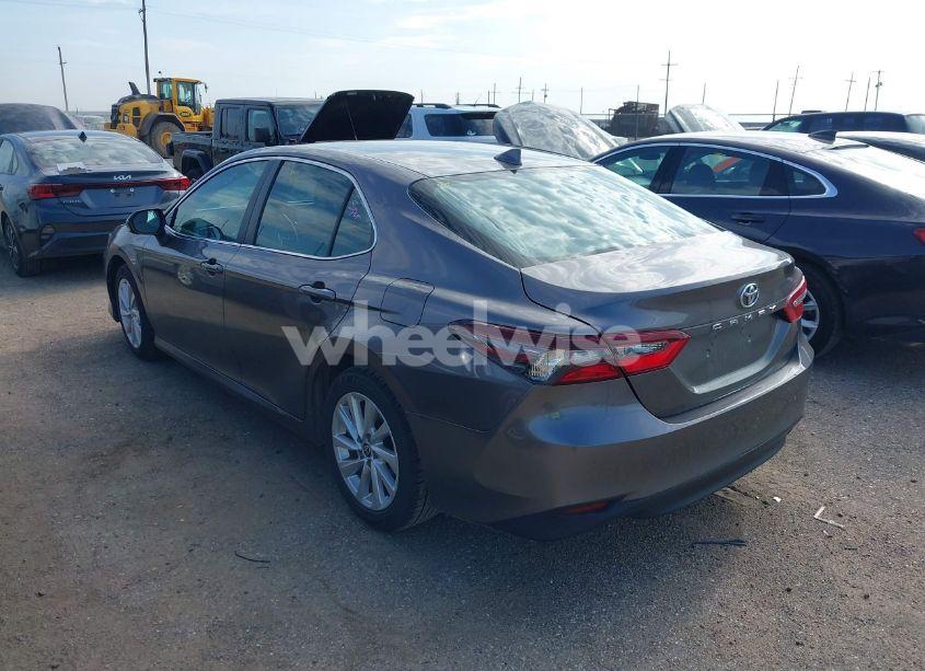 Photo 3 of 2024 Toyota Camry LE (VIN 4T1C11AK2RU208091)