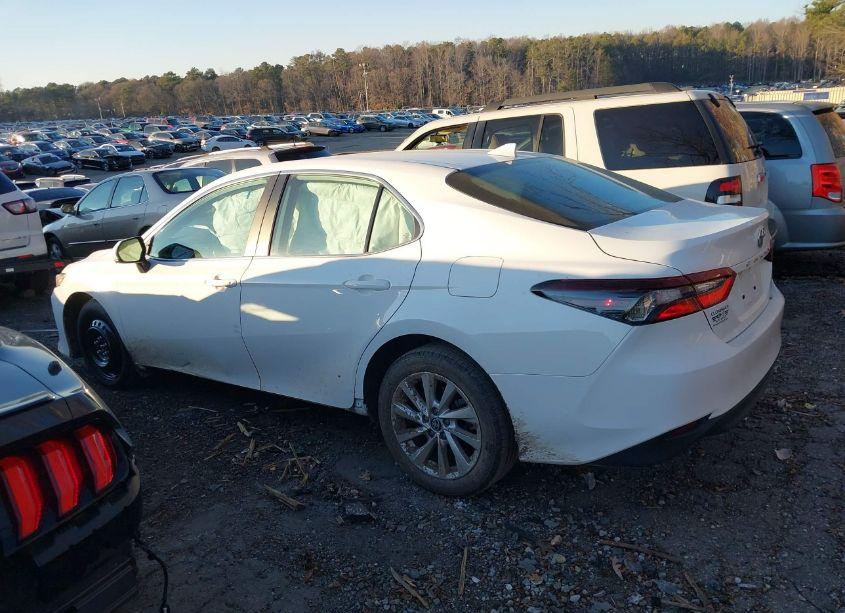 Photo 14 of 2024 Toyota Camry LE (VIN 4T1C11AK2RU210973)
