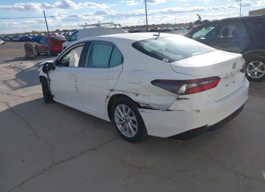 Photo 3 of 2024 Toyota Camry LE (VIN 4T1C11AK2RU221536)