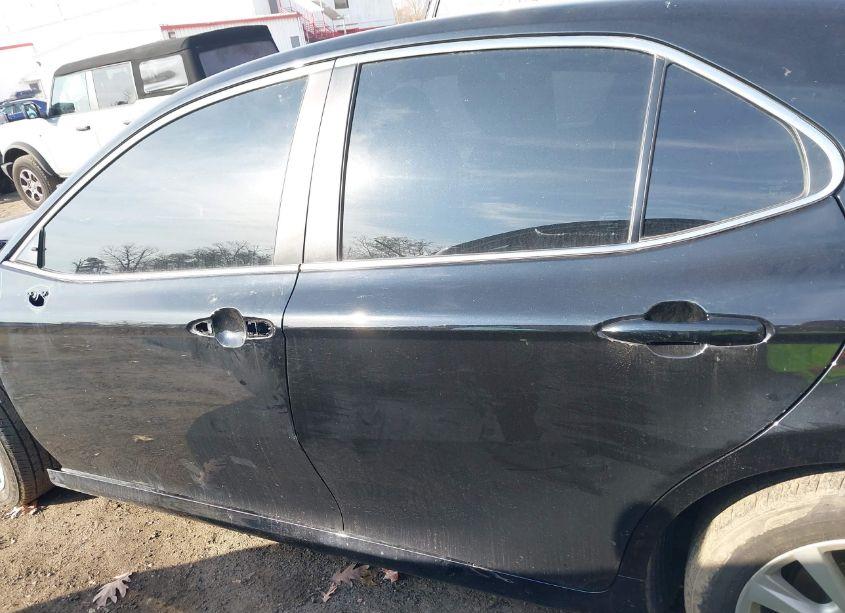 Photo 14 of 2024 Toyota Camry LE (VIN 4T1C11AK2RU255055)