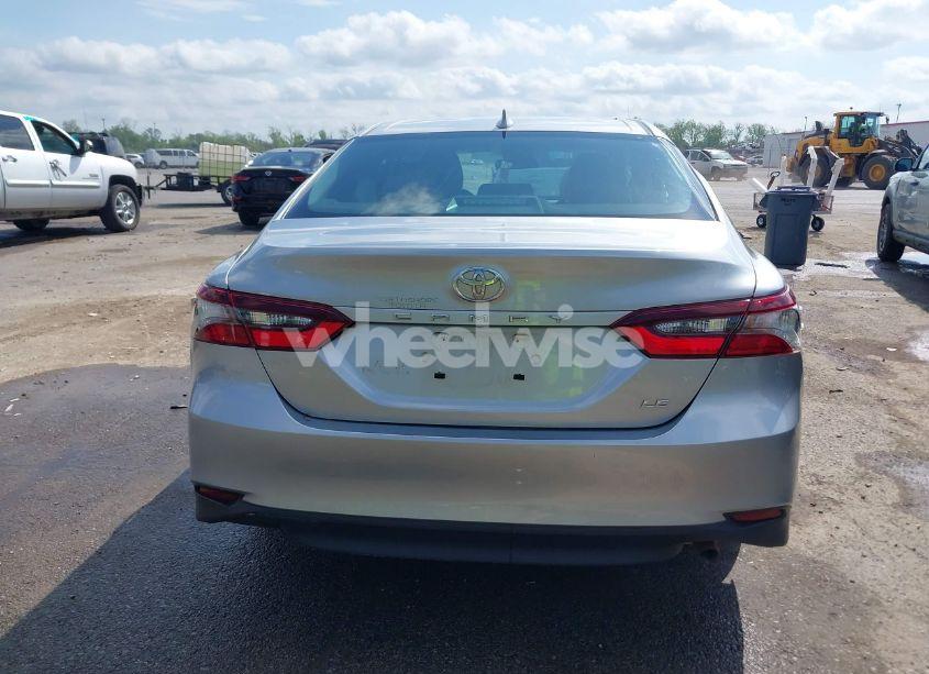 Photo 16 of 2024 Toyota Camry LE (VIN 4T1C11AK2RU872620)