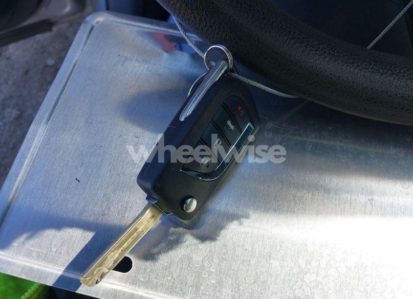 Photo 11 of 2020 Toyota Camry LE (VIN 4T1C11AK3LU397079)