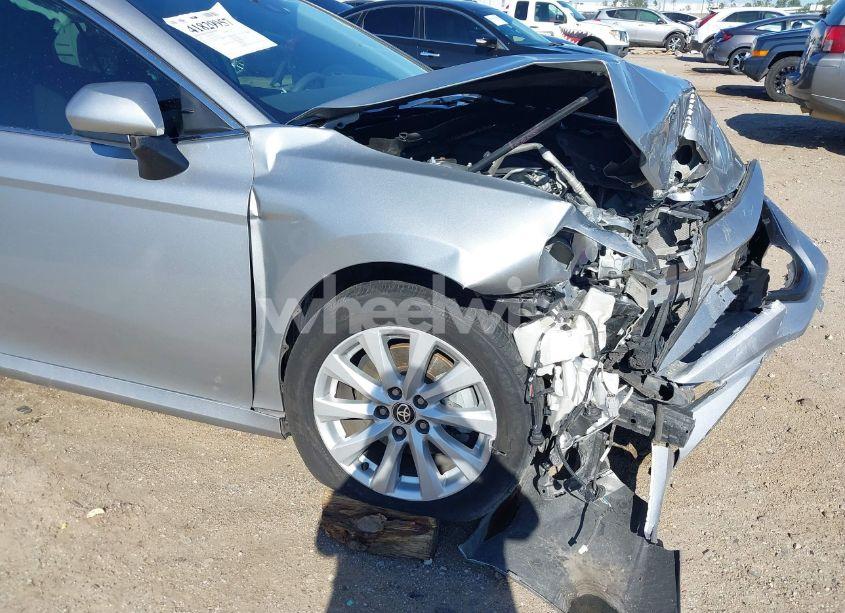 Photo 17 of 2020 Toyota Camry LE (VIN 4T1C11AK3LU397079)