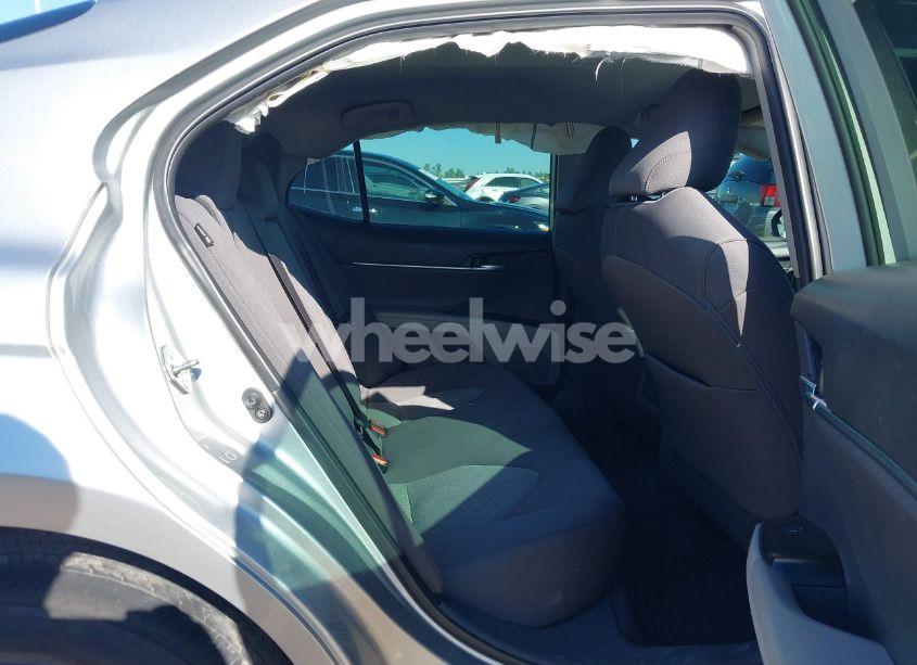 Photo 8 of 2020 Toyota Camry LE (VIN 4T1C11AK3LU397079)