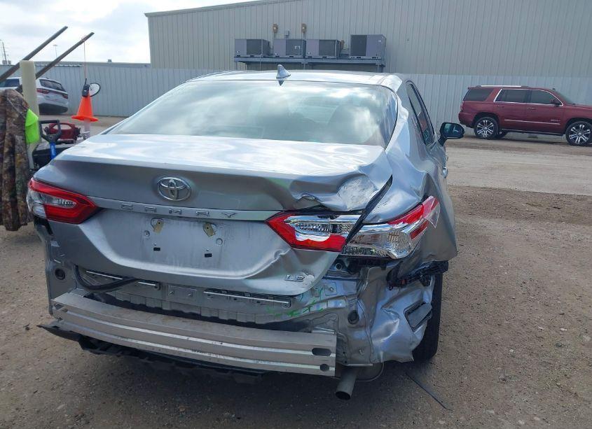 Photo 6 of 2020 Toyota Camry LE (VIN 4T1C11AK3LU508231)