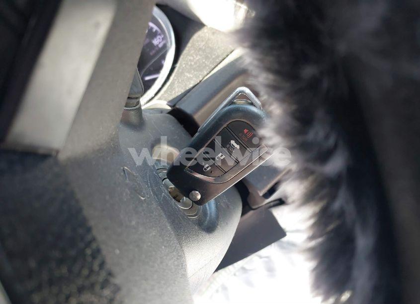 Photo 11 of 2020 Toyota Camry LE (VIN 4T1C11AK3LU866641)