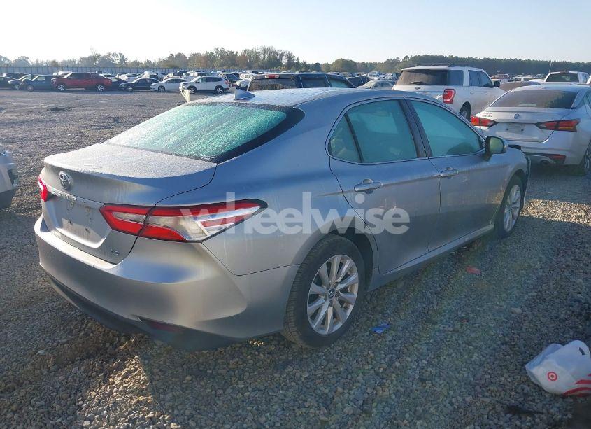 Photo 4 of 2020 Toyota Camry LE (VIN 4T1C11AK3LU866641)