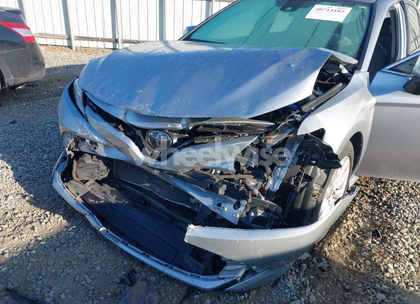 Photo 6 of 2020 Toyota Camry LE (VIN 4T1C11AK3LU866641)