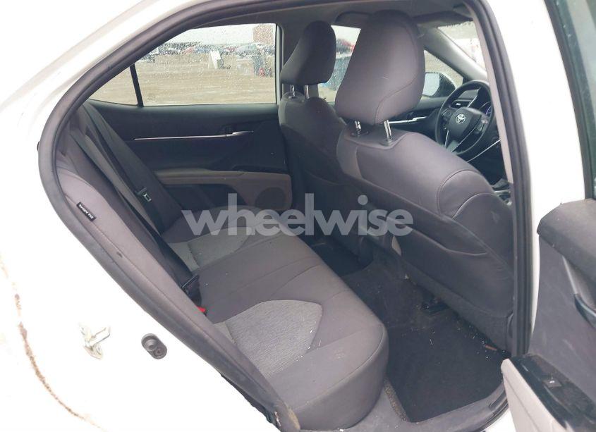 Photo 8 of 2020 Toyota Camry LE (VIN 4T1C11AK3LU902490)