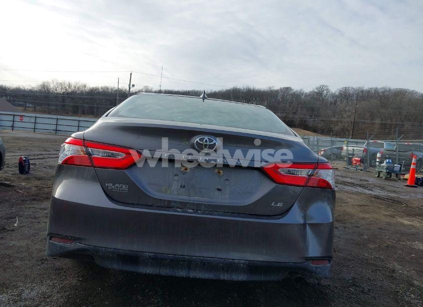 Photo 16 of 2020 Toyota Camry LE (VIN 4T1C11AK3LU917815)