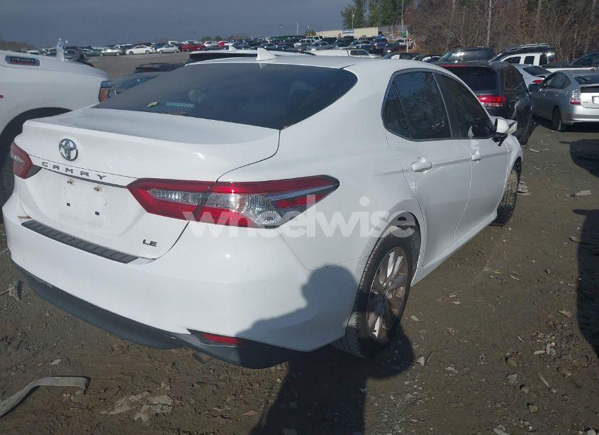 Photo 4 of 2020 Toyota Camry LE (VIN 4T1C11AK3LU944318)