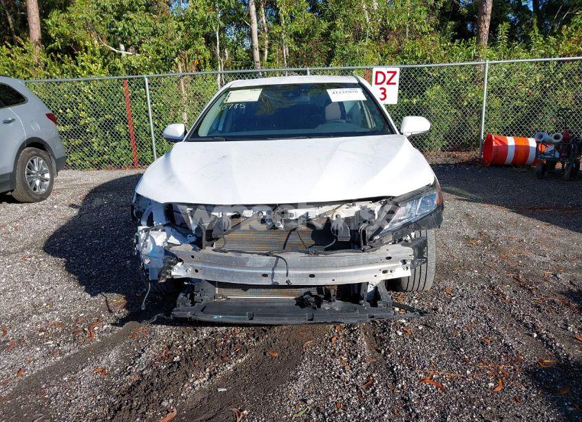 Photo 13 of 2020 Toyota Camry LE (VIN 4T1C11AK3LU995589)