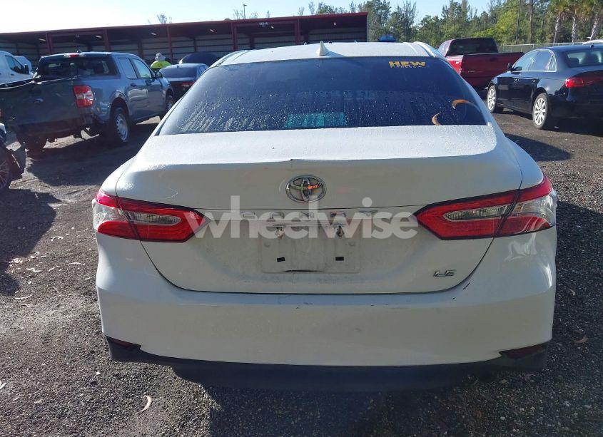 Photo 17 of 2020 Toyota Camry LE (VIN 4T1C11AK3LU995589)