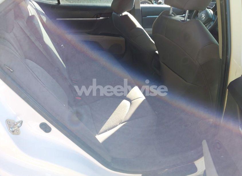 Photo 8 of 2020 Toyota Camry LE (VIN 4T1C11AK3LU995589)