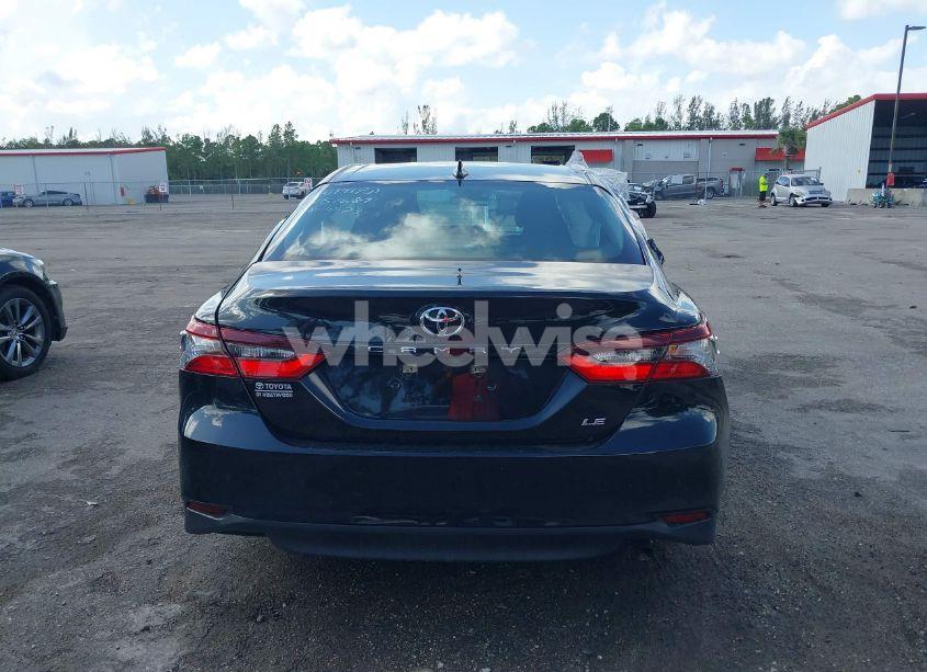 Photo 16 of 2021 Toyota Camry LE (VIN 4T1C11AK3MU451689)