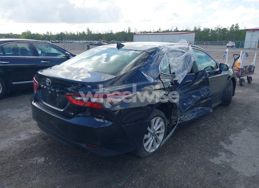 Photo 4 of 2021 Toyota Camry LE (VIN 4T1C11AK3MU451689)