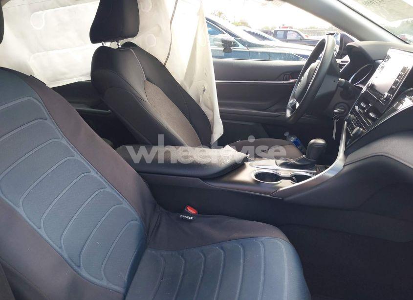 Photo 5 of 2021 Toyota Camry LE (VIN 4T1C11AK3MU451689)