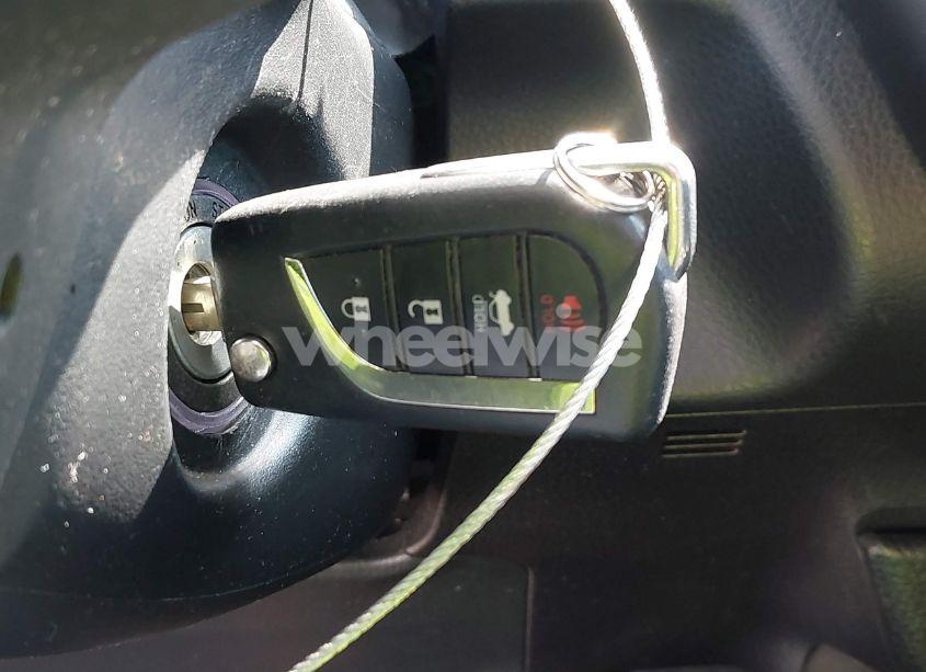 Photo 11 of 2021 Toyota Camry LE (VIN 4T1C11AK3MU488757)