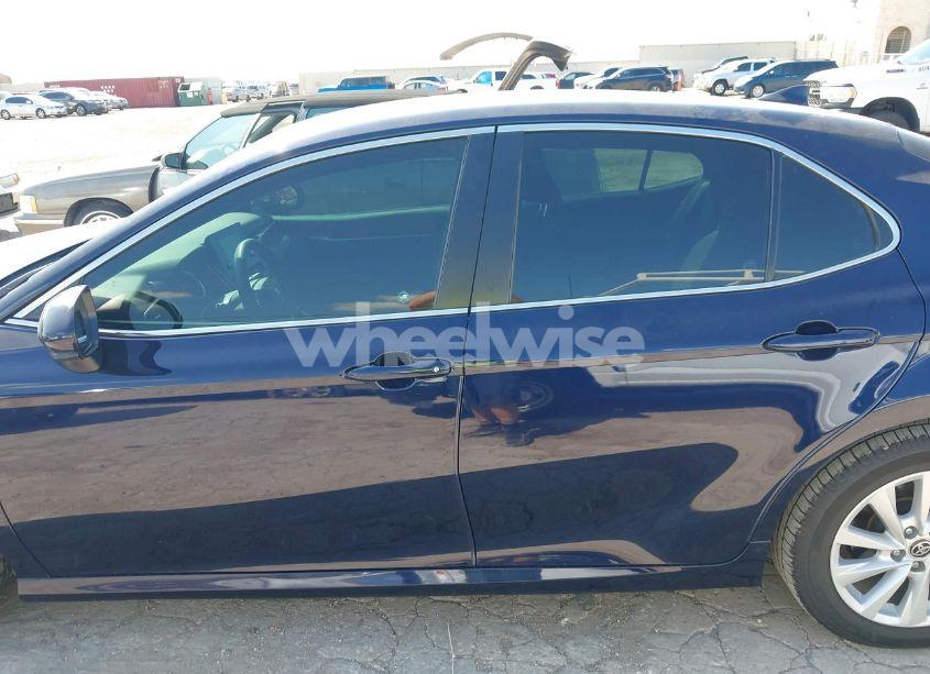 Photo 14 of 2021 Toyota Camry LE (VIN 4T1C11AK3MU488757)