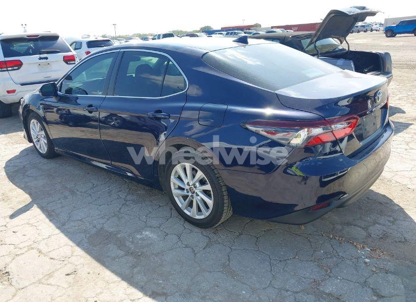 Photo 3 of 2021 Toyota Camry LE (VIN 4T1C11AK3MU488757)