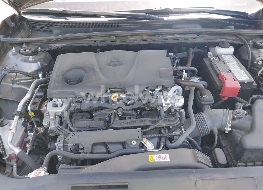 Photo 10 of 2021 Toyota Camry LE (VIN 4T1C11AK3MU526276)