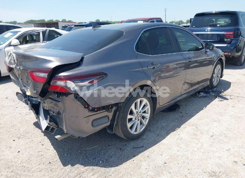 Photo 4 of 2021 Toyota Camry LE (VIN 4T1C11AK3MU526276)