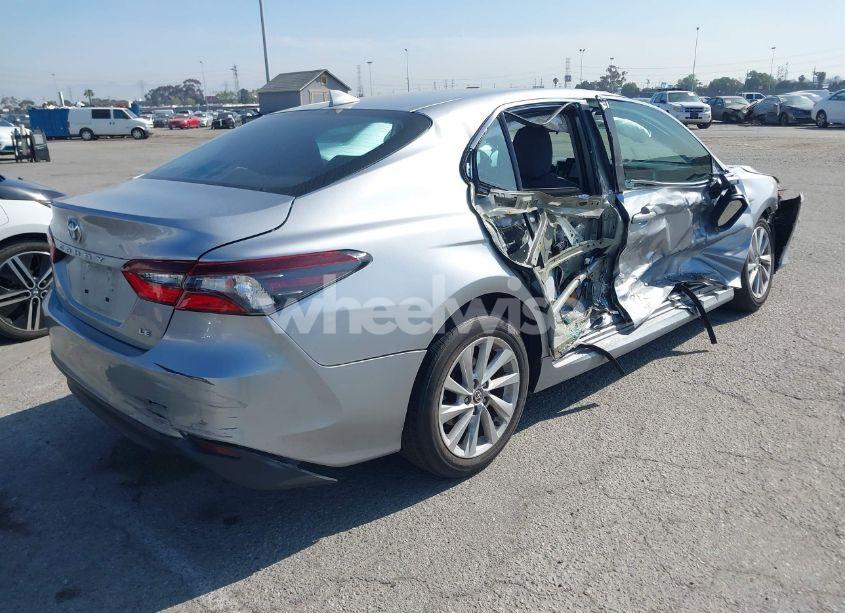 Photo 4 of 2021 Toyota Camry LE (VIN 4T1C11AK3MU549928)