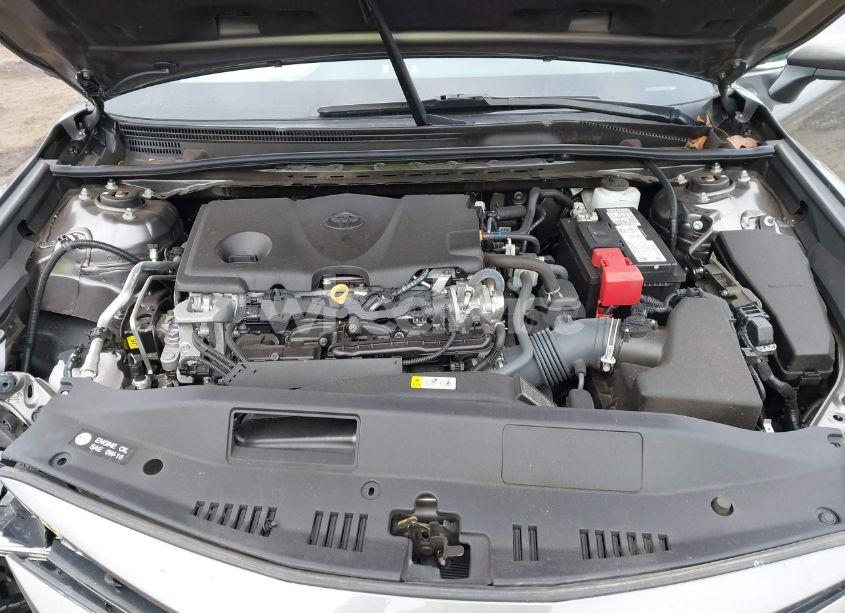 Photo 10 of 2021 Toyota Camry LE (VIN 4T1C11AK3MU553820)