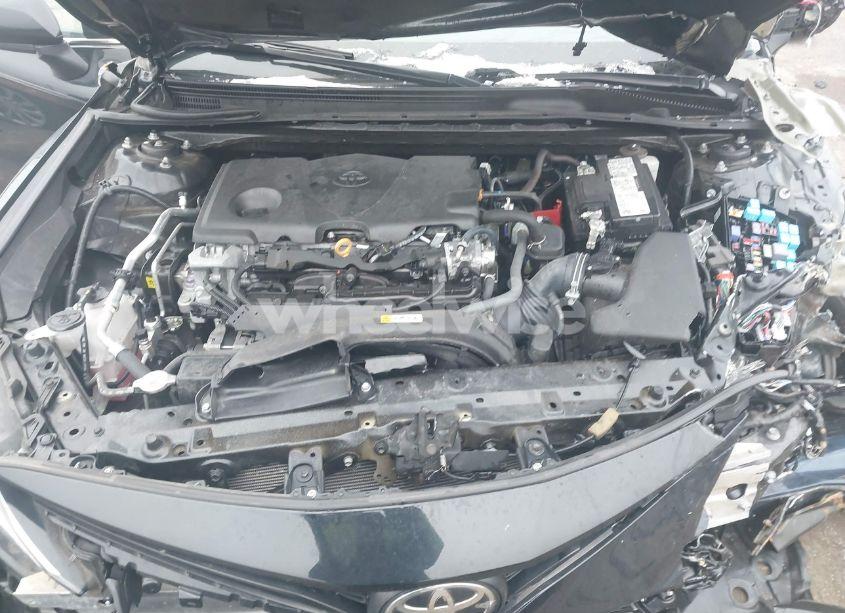 Photo 10 of 2021 Toyota Camry LE (VIN 4T1C11AK3MU568222)