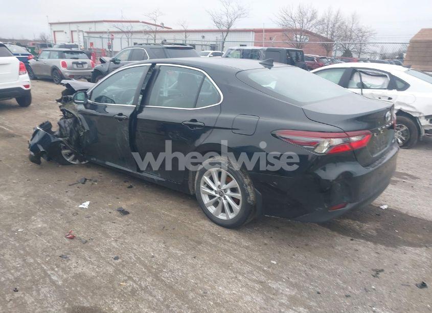 Photo 3 of 2021 Toyota Camry LE (VIN 4T1C11AK3MU568222)