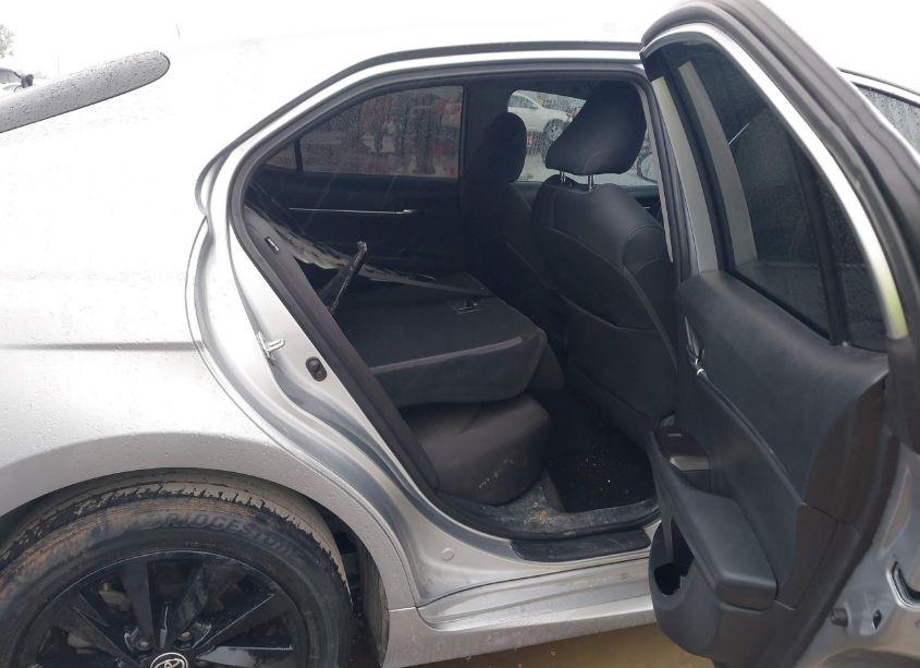 Photo 8 of 2021 Toyota Camry LE (VIN 4T1C11AK3MU602420)