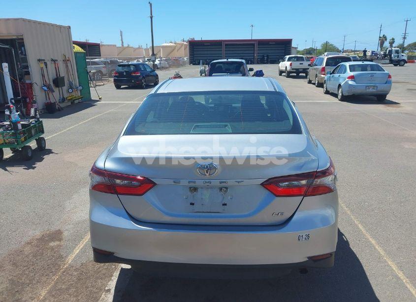 Photo 16 of 2022 Toyota Camry LE (VIN 4T1C11AK3NU638299)