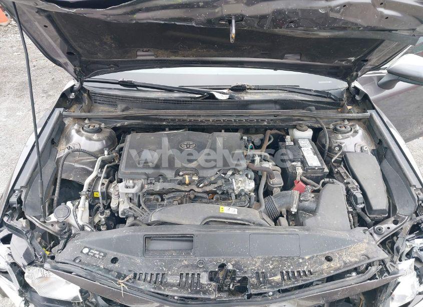 Photo 10 of 2022 Toyota Camry LE (VIN 4T1C11AK3NU655295)