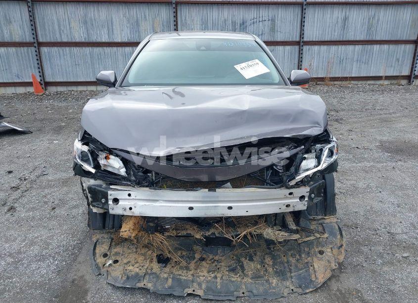 Photo 13 of 2022 Toyota Camry LE (VIN 4T1C11AK3NU655295)