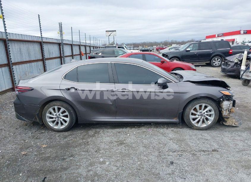 Photo 14 of 2022 Toyota Camry LE (VIN 4T1C11AK3NU655295)