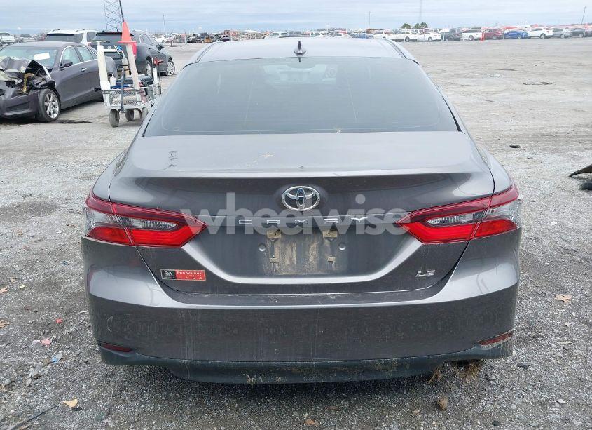 Photo 17 of 2022 Toyota Camry LE (VIN 4T1C11AK3NU655295)