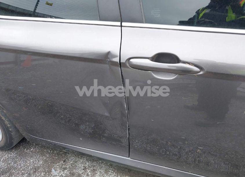 Photo 18 of 2022 Toyota Camry LE (VIN 4T1C11AK3NU655295)