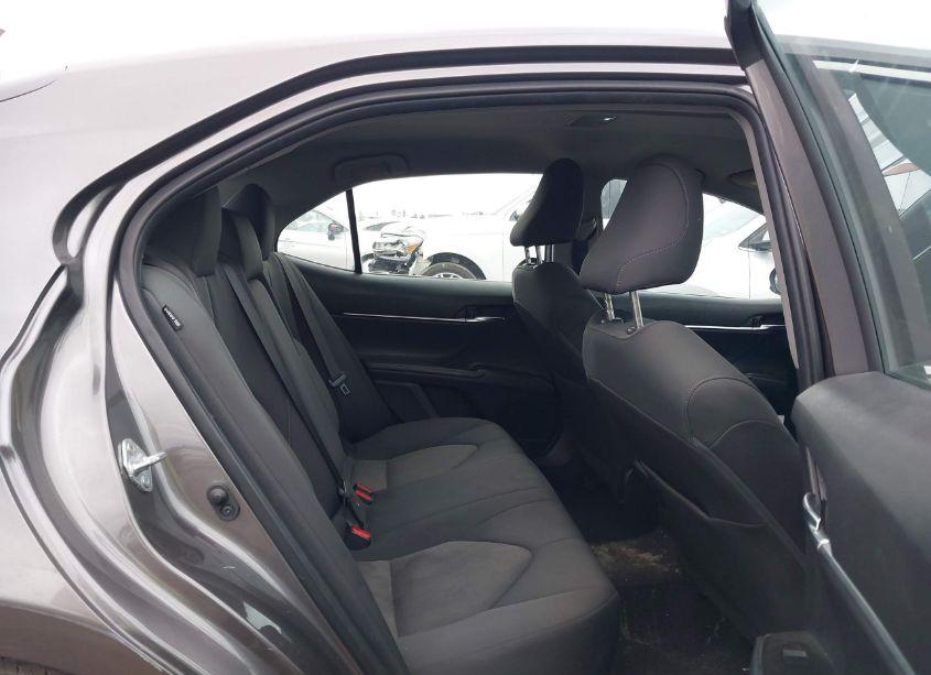 Photo 8 of 2022 Toyota Camry (VIN 4T1C11AK3NU697806)